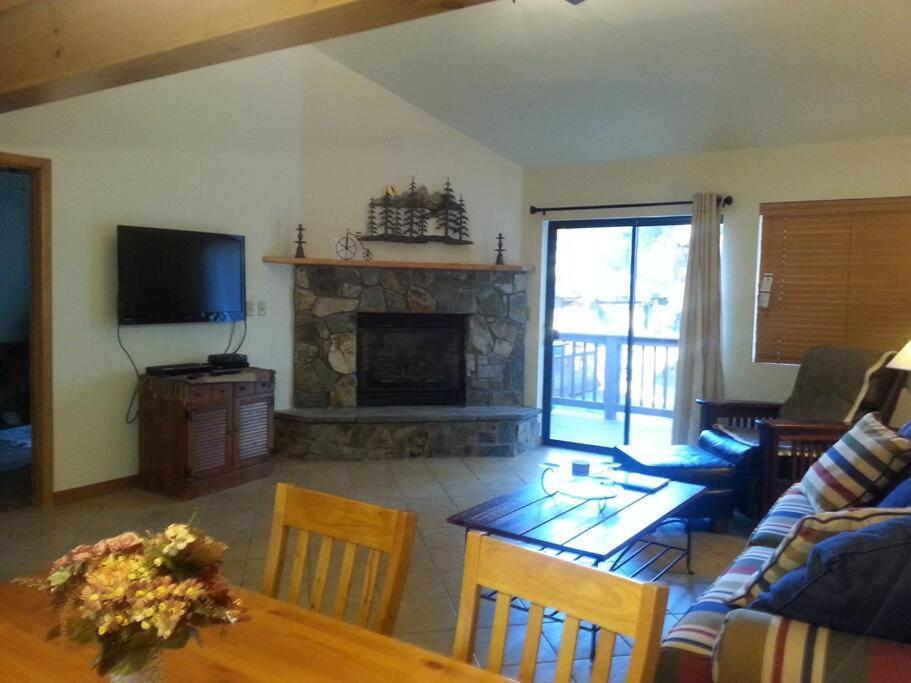 Cozy Flagstaff Home In Cool Pines - Country Club Экстерьер фото